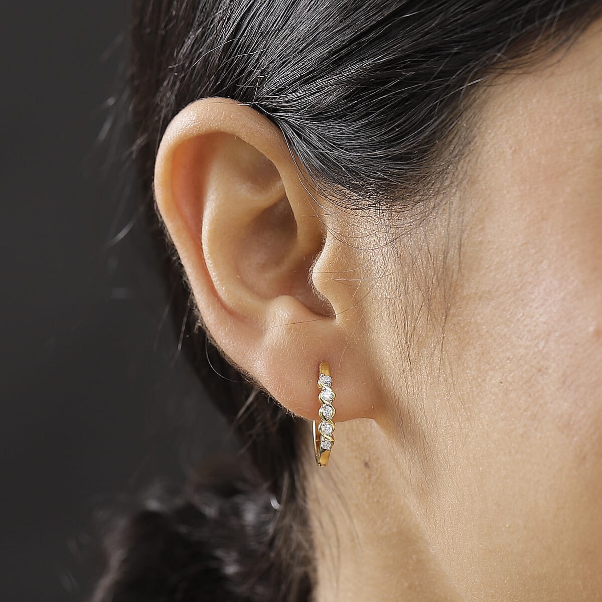 Luxuriant Lab Grown Diamond G-H SI 0.30 ctw Hoop Earrings in 18K Vermeil Yellow Gold Over Sterling Silver image number 2