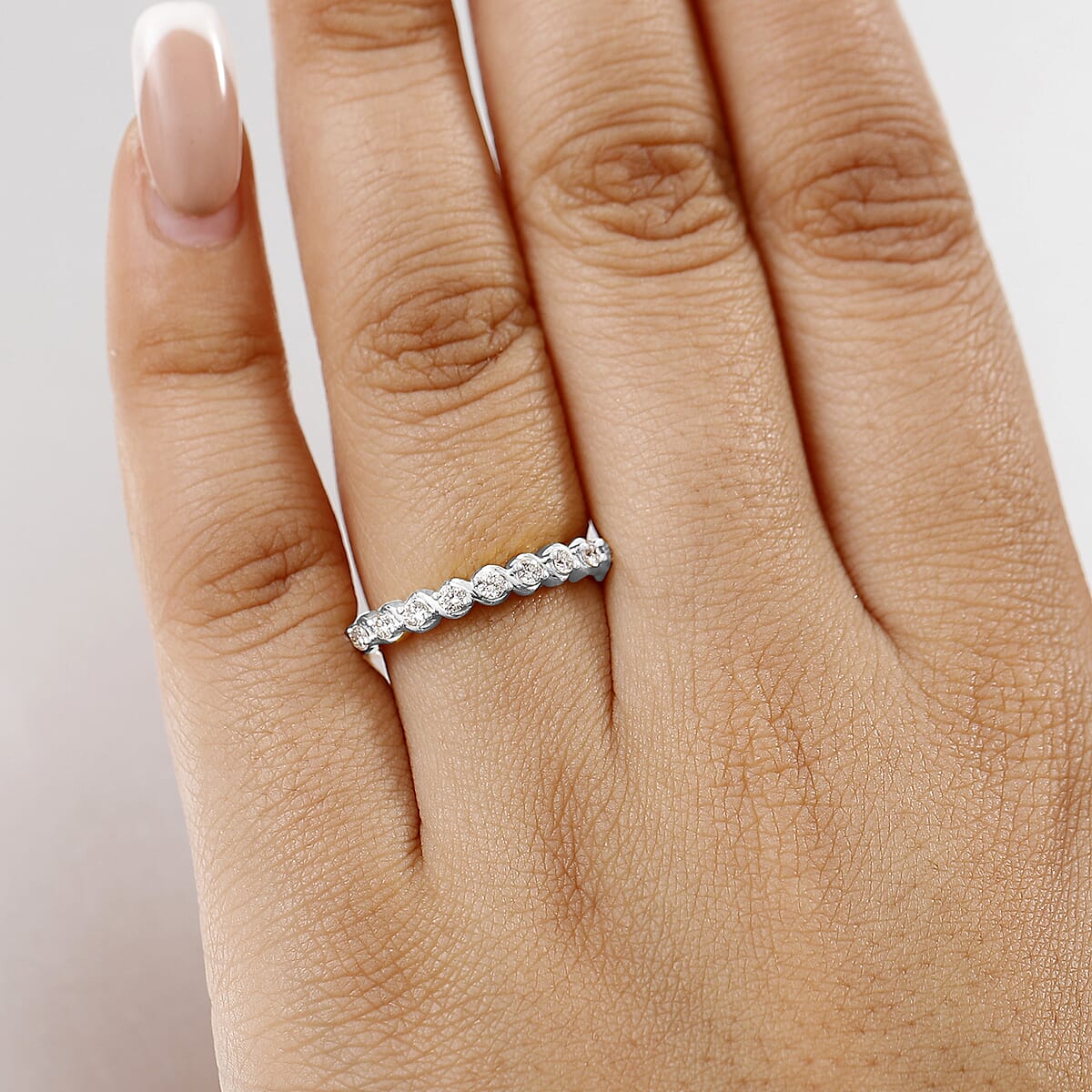 Luxuriant Lab Grown Diamond G-H SI 0.25 ctw Band Ring in 10K White Gold (Size 7.0) image number 2
