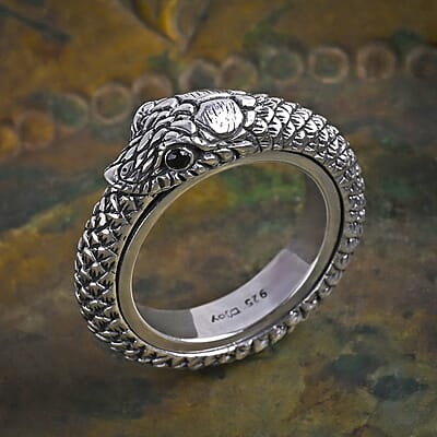 D'Joy Bali Legacy Thai Black Spinel 0.10 ctw Serpent Spinner Ring in Sterling Silver (Size 7.0)