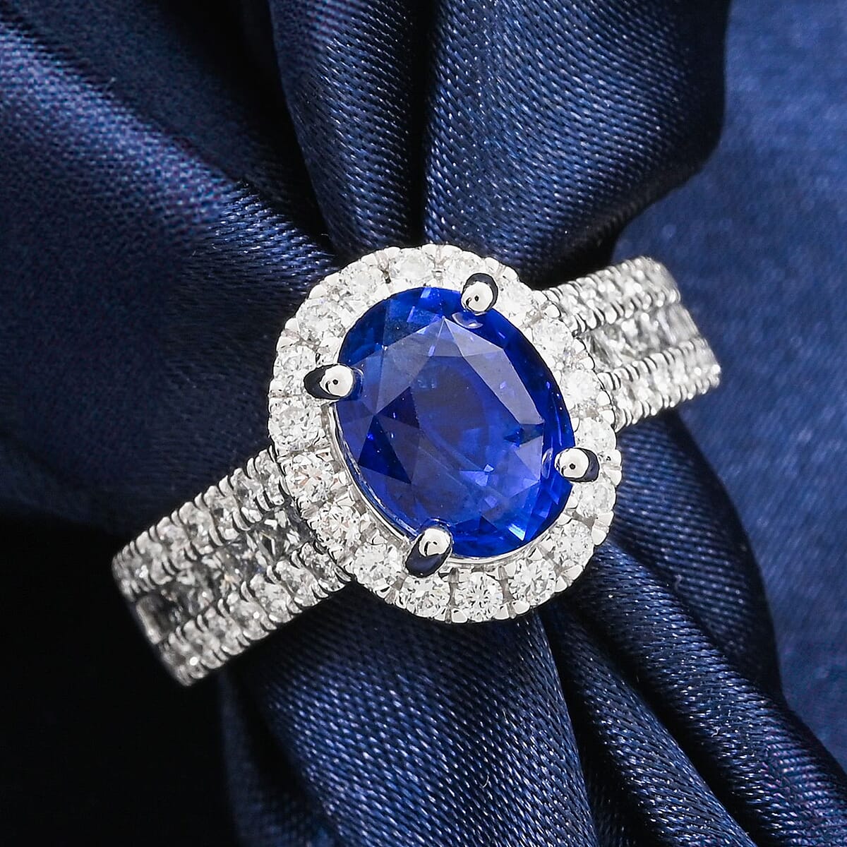 Chairman Collection Certified & Appraised Rhapsody AAAA Ceylon Blue Sapphire and E-F VS Diamond 4.30 ctw Ring in 950 Platinum (Size 7.0)  9.71 Grams image number 1