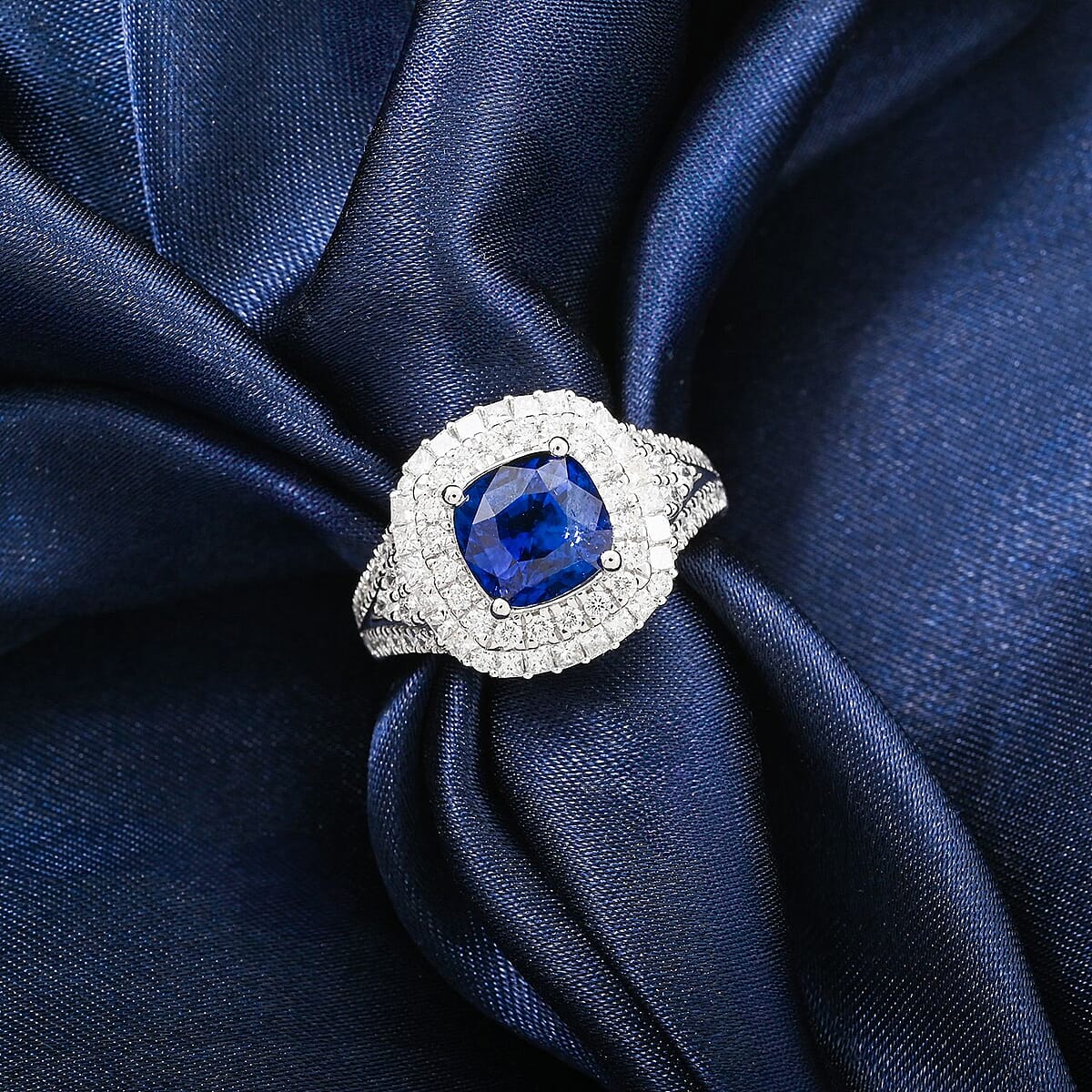Chairman Collection Certified & Appraised Rhapsody AAAA Ceylon Blue Sapphire and E-F VS Diamond 4.30 ctw Ring in 950 Platinum (Size 7.0)  12.79 Grams image number 1