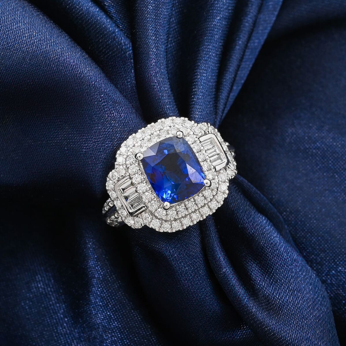 Chairman Collection Certified & Appraised Rhapsody AAAA Ceylon Blue Sapphire and E-F VS Diamond 4.70 ctw Ring in 950 Platinum (Size 7.0)  12.21 Grams image number 1