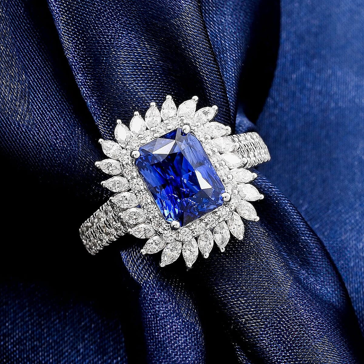 Chairman Collection Certified & Appraised Rhapsody AAAA Ceylon Blue Sapphire and E-F VS Diamond 4.55 ctw Ring in 950 Platinum (Size 8.0)  10.20 Grams image number 1