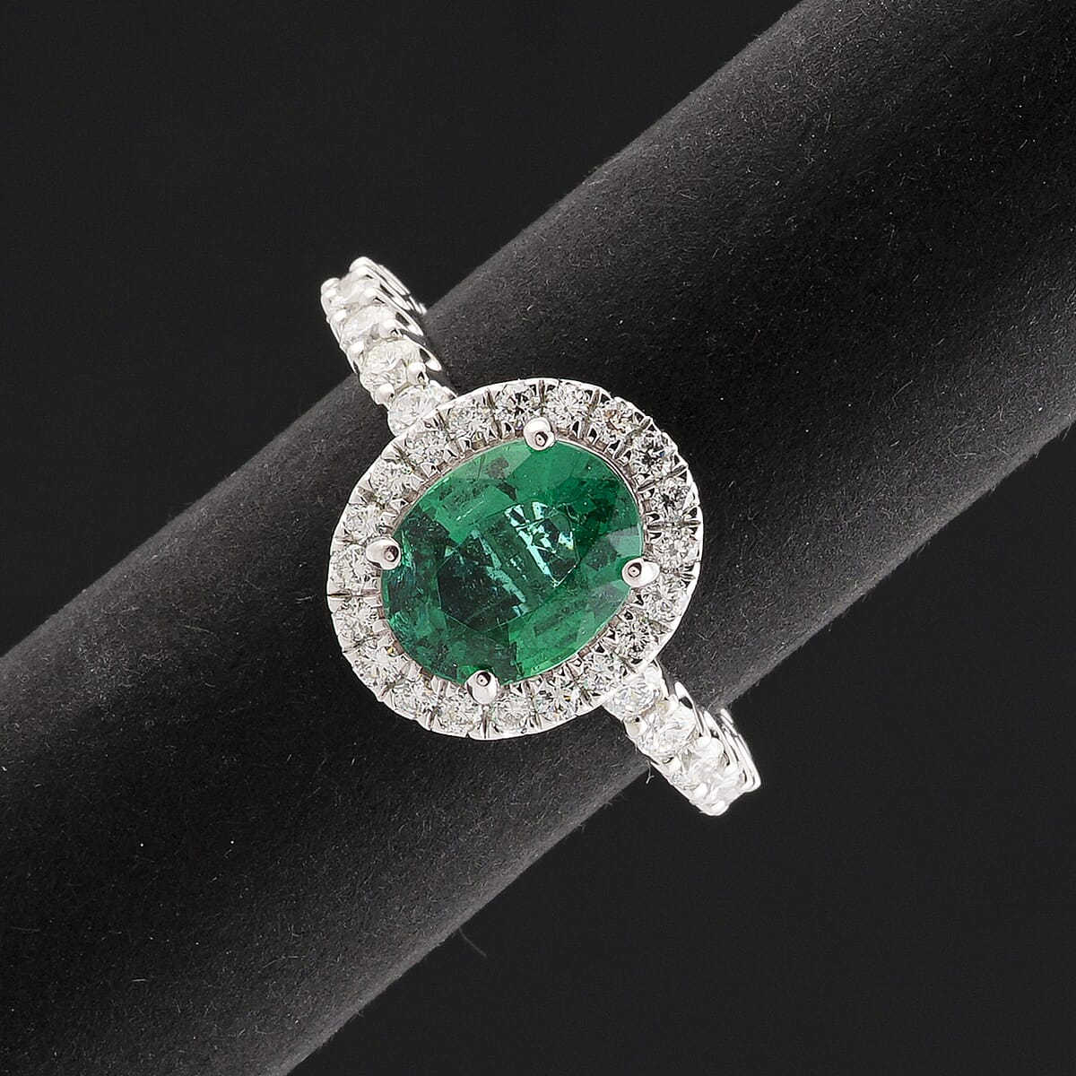 Chairman Collection Certified & Appraised Rhapsody AAAA Brazilian Emerald and E-F VS Diamond 3.00 ctw Ring in 950 Platinum (Size 6.5)  8.26 Grams image number 1