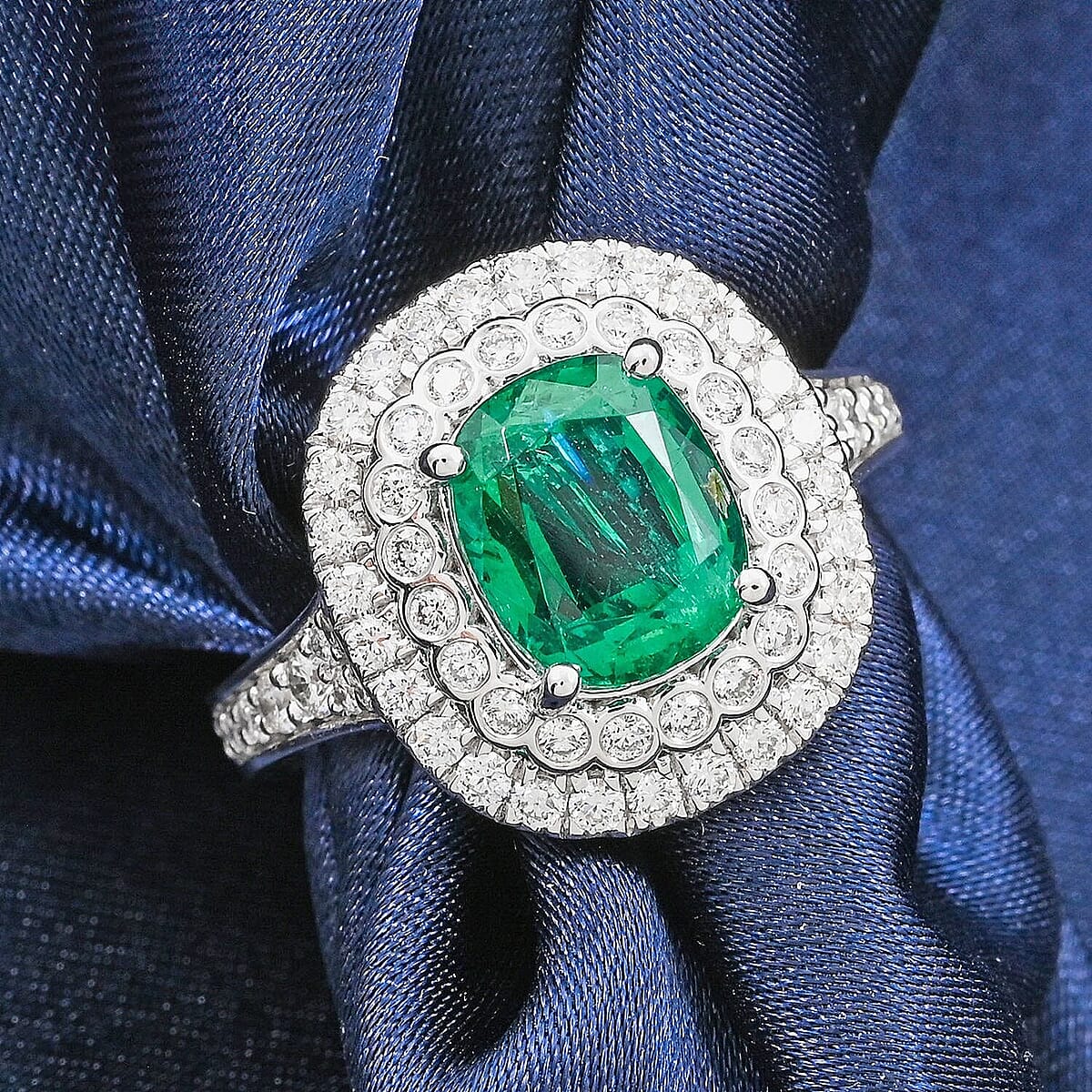 Certified & Appraised Rhapsody 950 Platinum AAAA Brazilian Emerald, Diamond (E-F, VS) Ring (Size 7.5) (11.36 g) 3.40 ctw image number 1