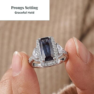 Luxuriant Premium Lab Grown Alexandrite and White Zircon 4.80 ctw Midnight Crown Ring in Rhodium Over Sterling Silver (Size 8.0)