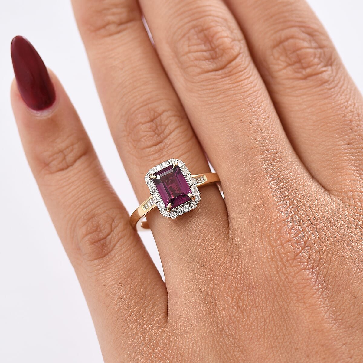 Luxoro AAA Radiant Ember Garnet and I2 Diamond 2.15 ctw Ring in 10K Yellow Gold (Size 10.0) image number 2