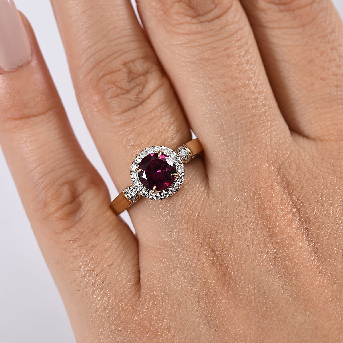Luxoro AAA Radiant Ember Garnet and G-H I2 Diamond 1.67 ctw Ring in 10K Yellow Gold (Size 6.0) image number 2