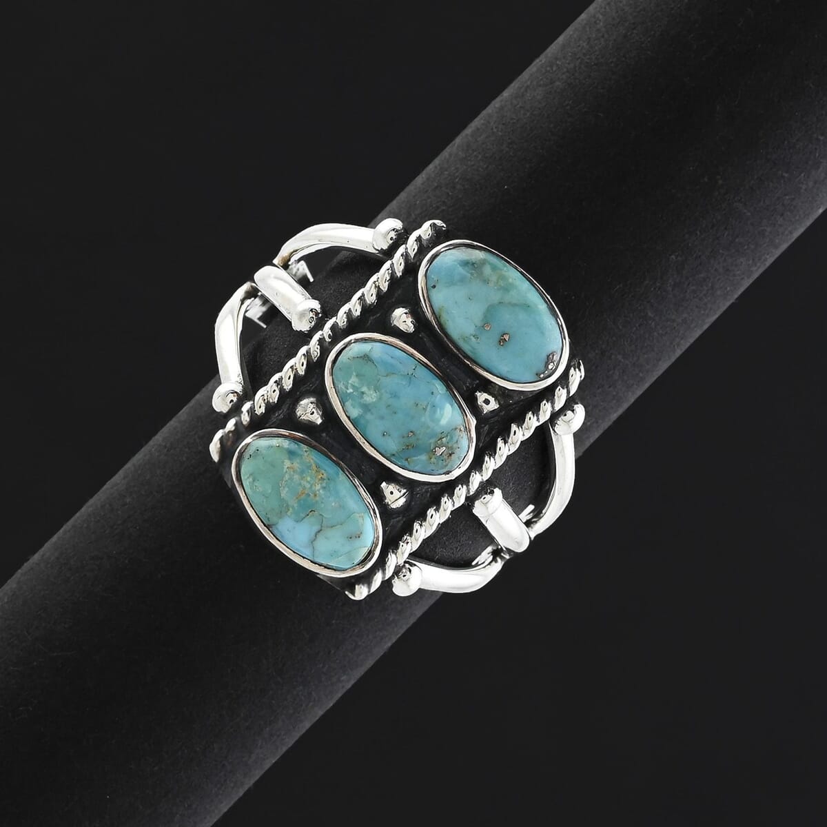 Santa Fe Style Kingman Turquoise 8.50 ctw Ring in Sterling Silver (Size 11.0) image number 1