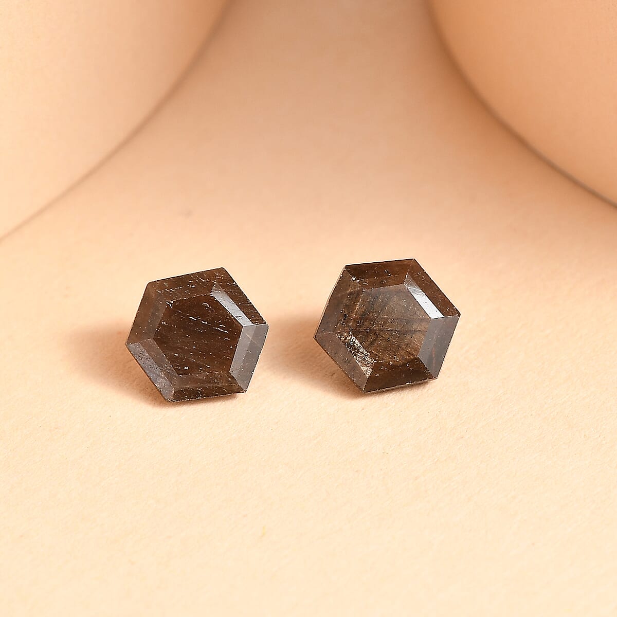 Chocolate Sapphire Set of 2 (Hexagon 6 mm) 2.14 ctw Loose Gemstone image number 1