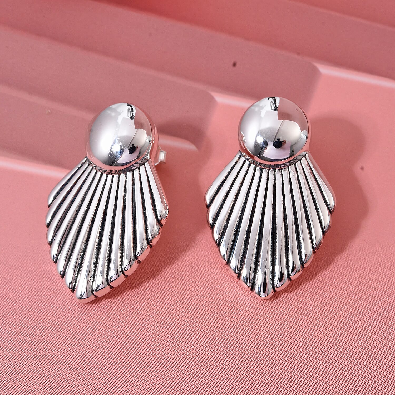 D'Joy Seashell Earrings in Sterling Silver 9.10 Grams