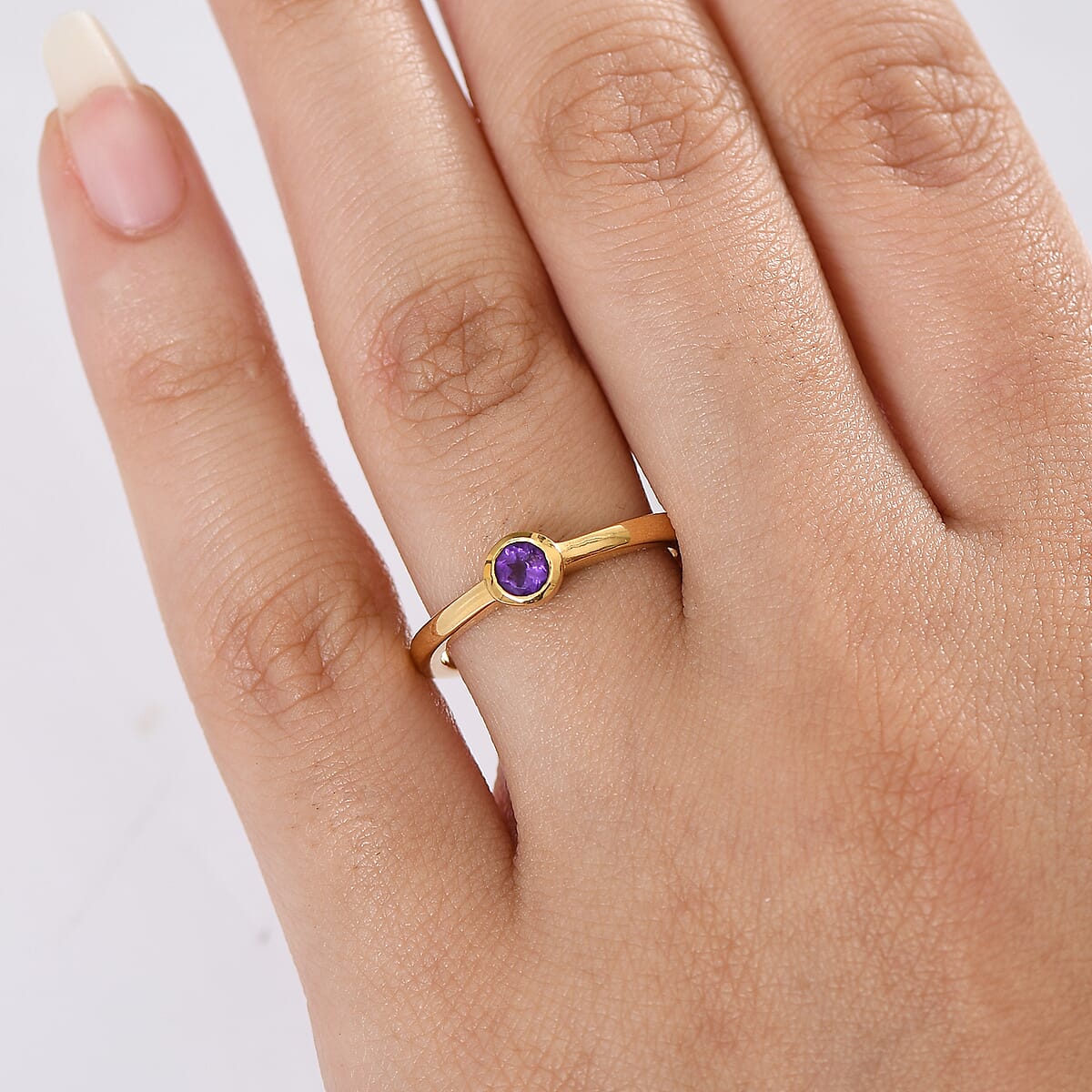 D'Joy Poke Free African Amethyst 0.25 ctw Solitaire Ring in 18K Vermeil Yellow Gold Over Sterling Silver (Size 10.0) image number 2