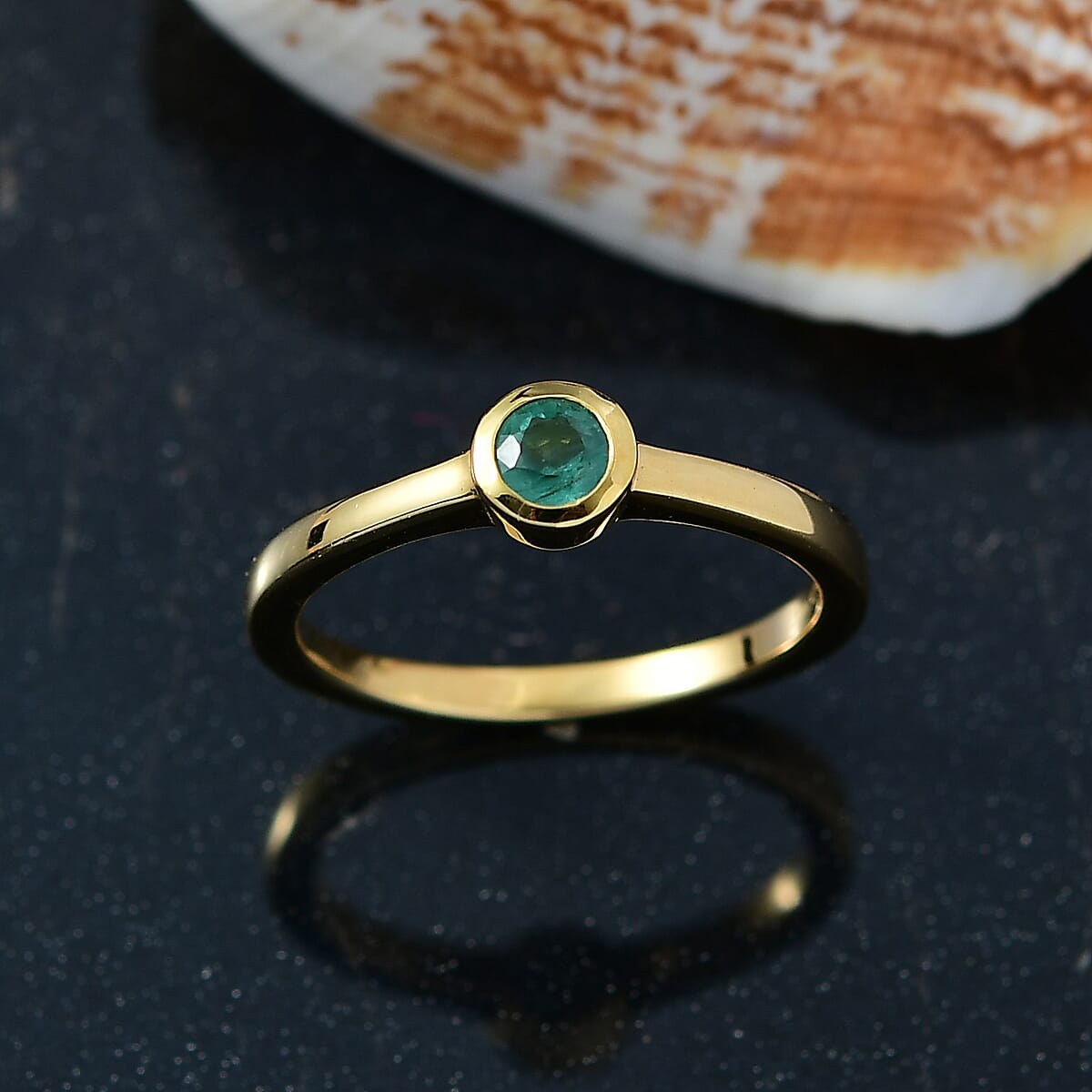 D'Joy Poke Free Kagem Zambian Emerald 0.25 ctw Solitaire Ring in 18K Vermeil Yellow Gold Over Sterling Silver (Size 10.0) image number 1