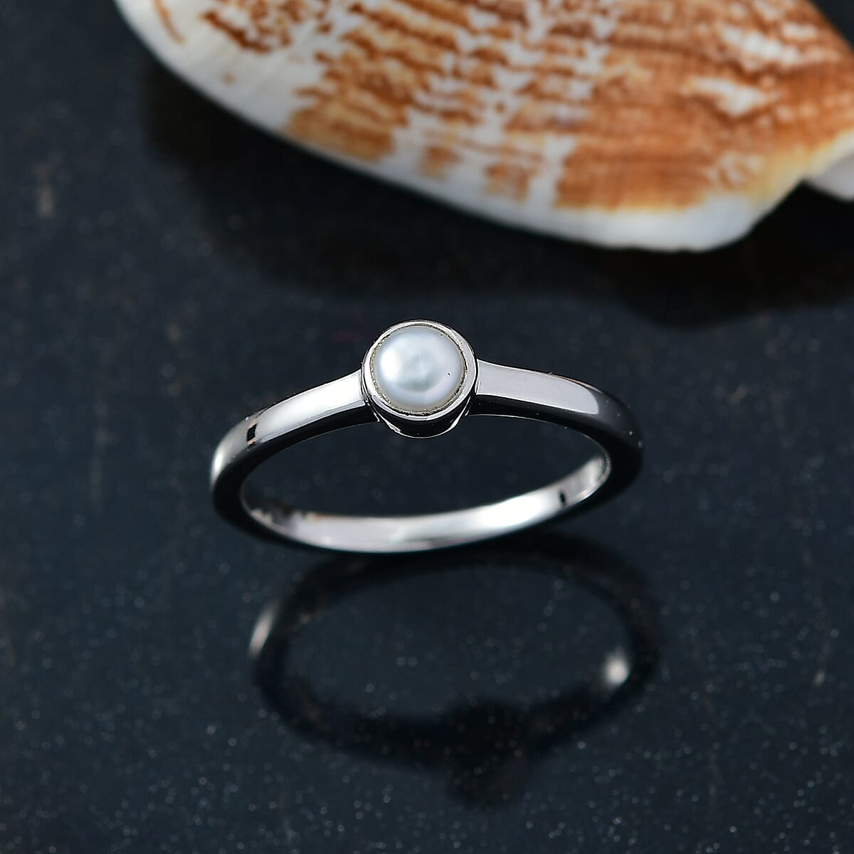 D'Joy Poke Free Freshwater Pearl Solitaire Ring in Rhodium Over Sterling Silver (Size 7.0) image number 1