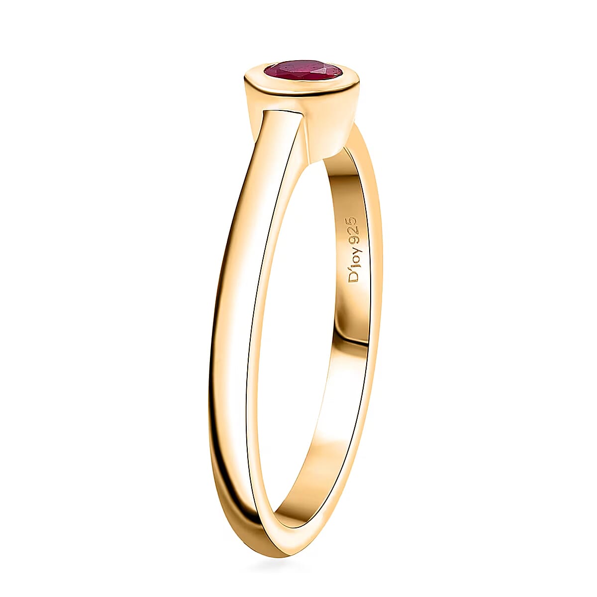 D'Joy Poke Free Niassa Ruby (FF) 10.0) 0.35 ctw Solitaire Ring in 18K Vermeil Yellow Gold Over Sterling Silver (Size 10.0) image number 7