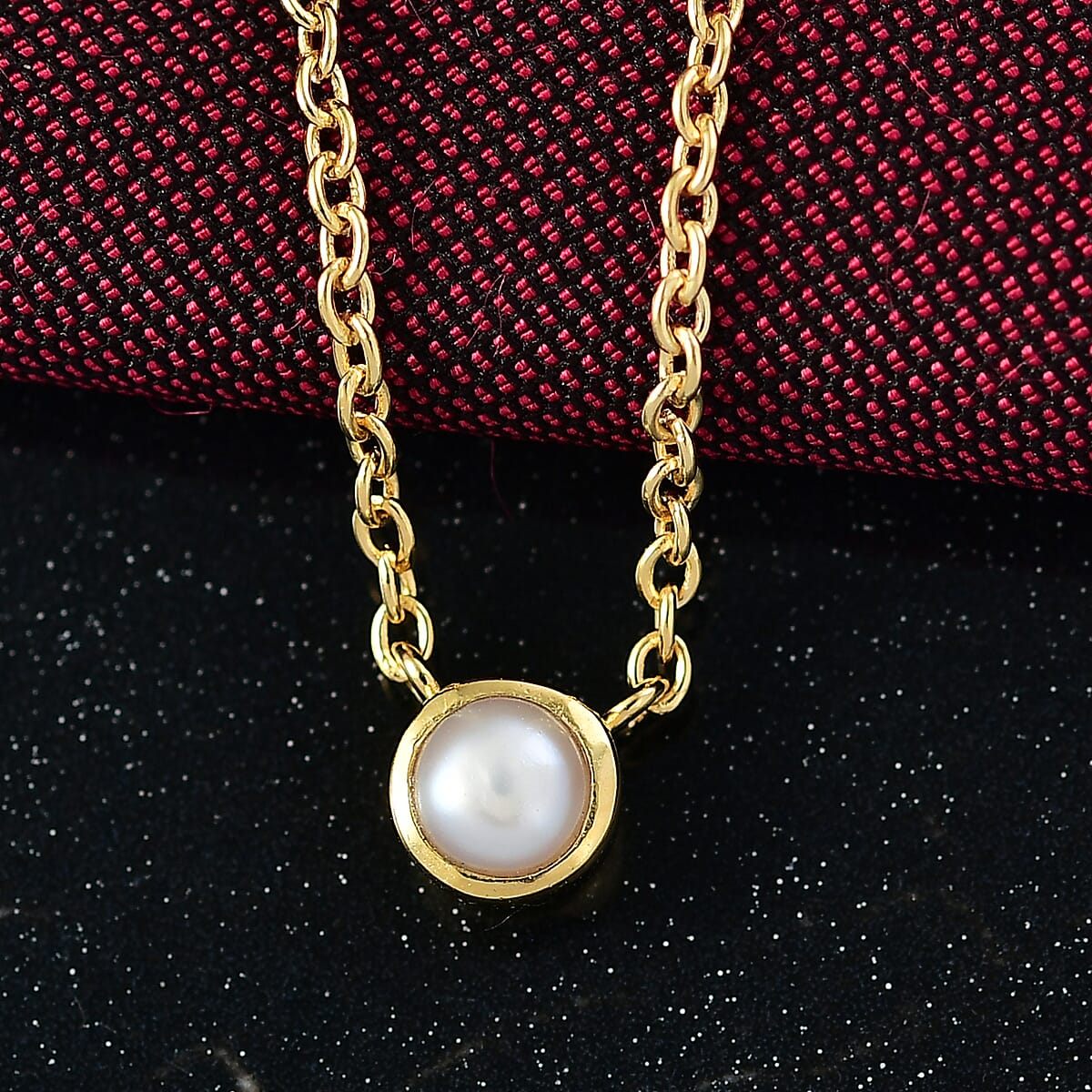 D'Joy Poke Free Freshwater Pearl Necklace 18 Inches in 18K Vermeil Yellow Gold Over Sterling Silver  image number 1