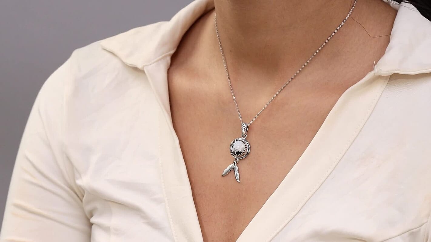 D’joy Artisan Crafted White Buffalo 4.30 ctw Feather Pendant without Chain in Sterling Silver