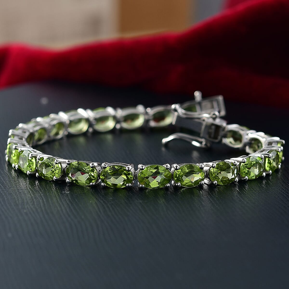 D'Joy Hebei Peridot 18.20 ctw Vines in Garden Bracelet in Rhodium Over Sterling Silver (6.50 In) image number 1