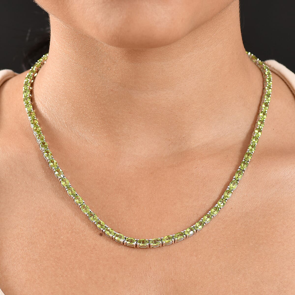 D’Joy Hebei Peridot 35.25 ctw Vine in Garden Necklace in Rhodium Over Sterling Silver 18 Inches image number 2