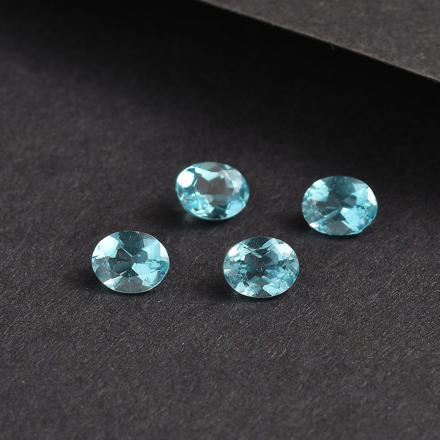 Set of 4 AA Blue Apatite (Ovl 5x4 mm) 1.53 ctw Loose Gemstone