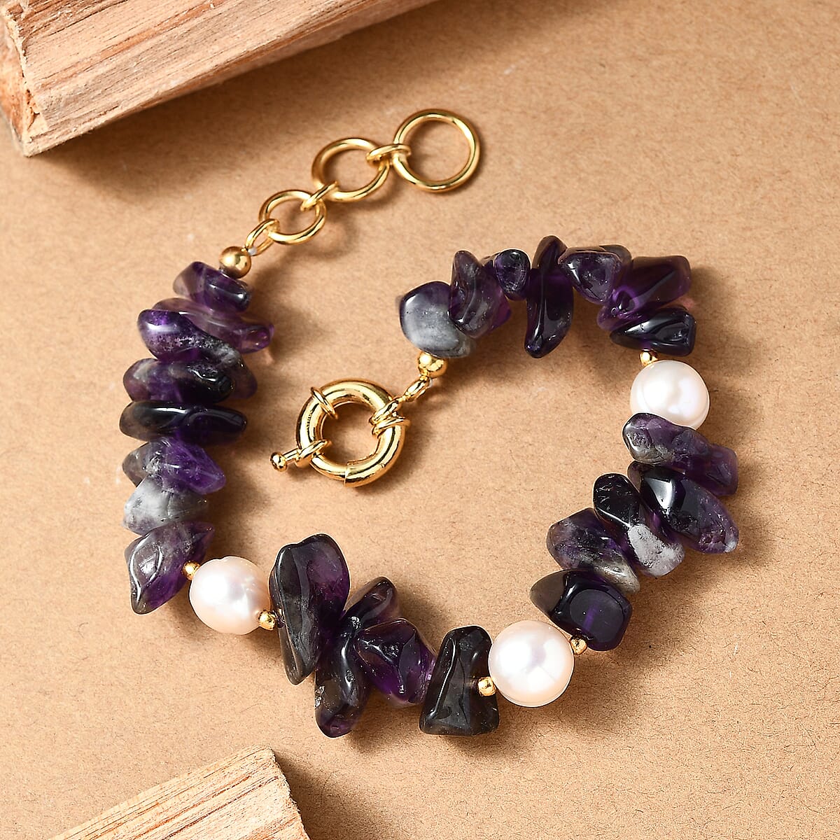 African Amethyst Chips 80.00 ctw and Freshwater Pearl Bracelet in 18K YG Plated (7.25 In) image number 1