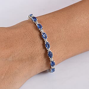 Doorbuster D&rsquo;Joy Kashmir Kyanite and White Zircon 12.85 ctw Four Leaf Clover Bracelet in Rhodium Over Sterling Silv (7.25 In)