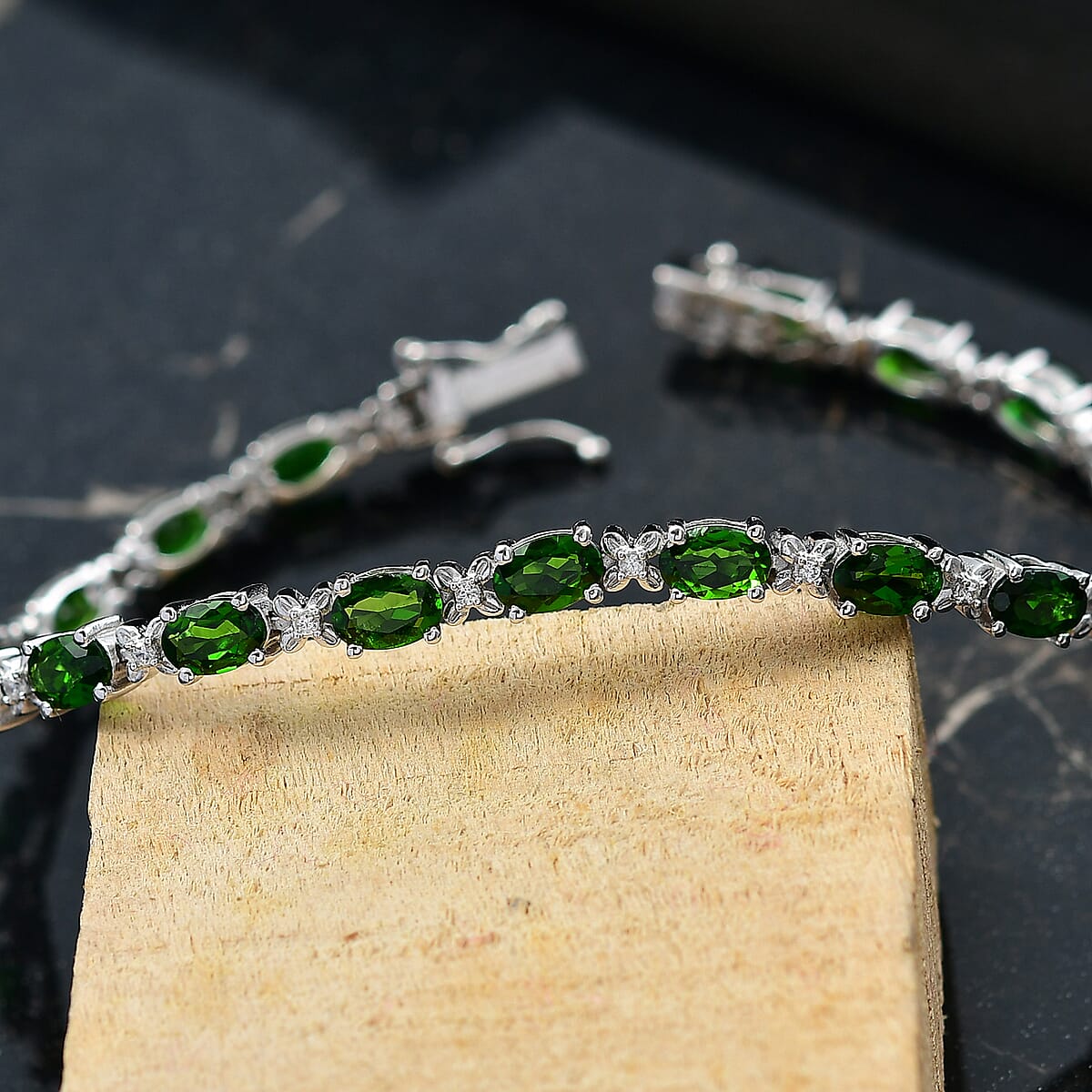 Doorbuster D’Joy Chrome Diopside and White Zircon 9.75 ctw Four Leaf Clover Bracelet in Rhodium Over Sterling Silver (7.25 In) image number 1