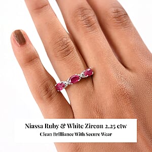 D'Joy Niassa Ruby (FF) and White Zircon 2.25 ctw Four Leaf Clover Ring in Rhodium Over Sterling Silver (Size 8.0)