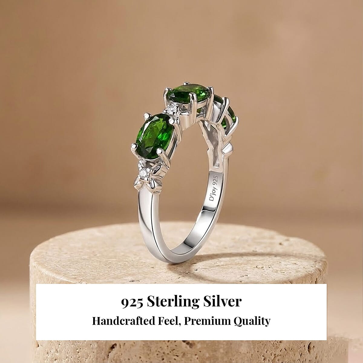 D'Joy Chrome Diopside and White Zircon 1.30 ctw Four Leaf Clover Ring in Rhodium Over Sterling Silver (Size 8.0) image number 4