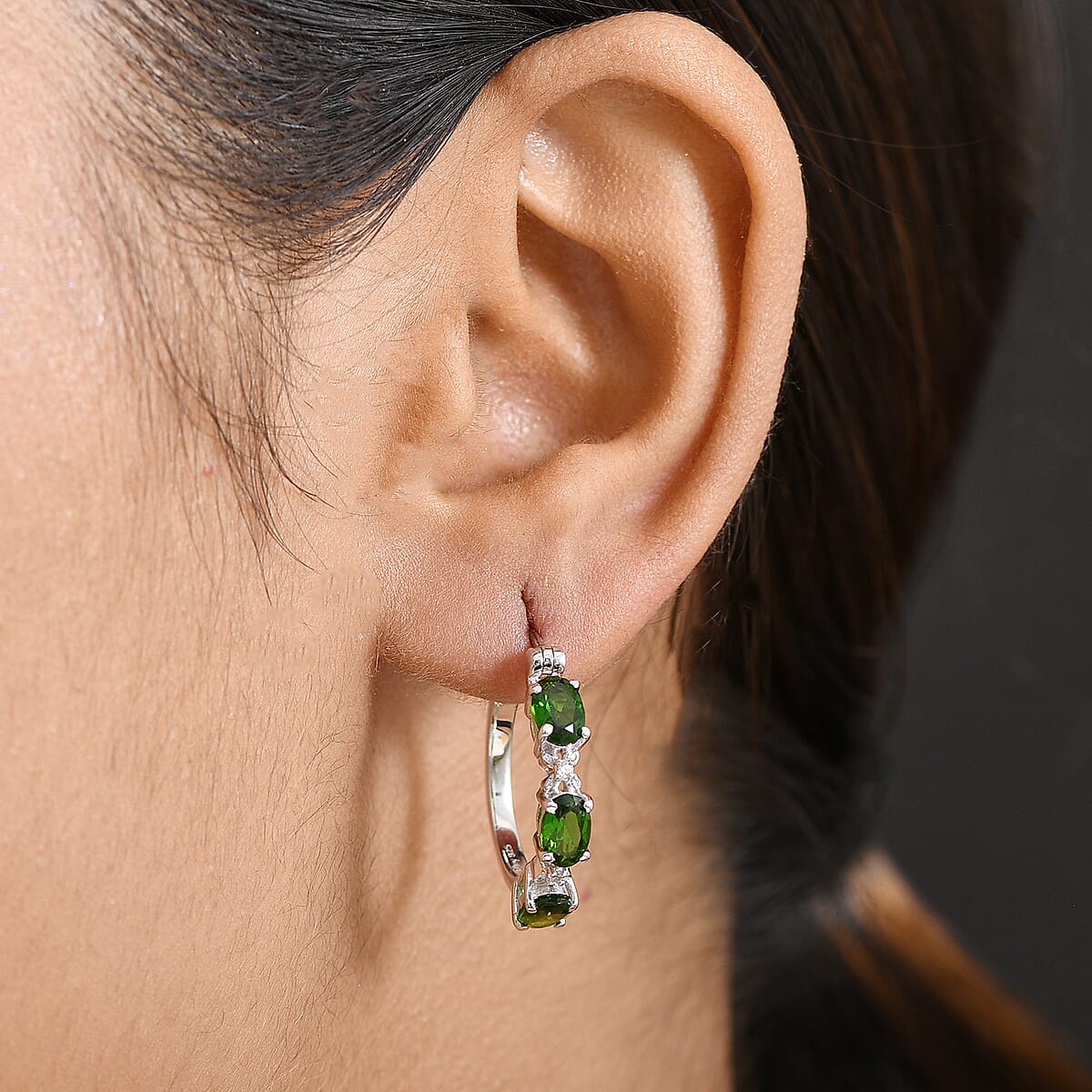 Doorbuster D'Joy Chrome Diopside and White Zircon 2.90 ctw Four Leaf Clover Hoop Earrings in Rhodium Over Sterling Silver image number 2