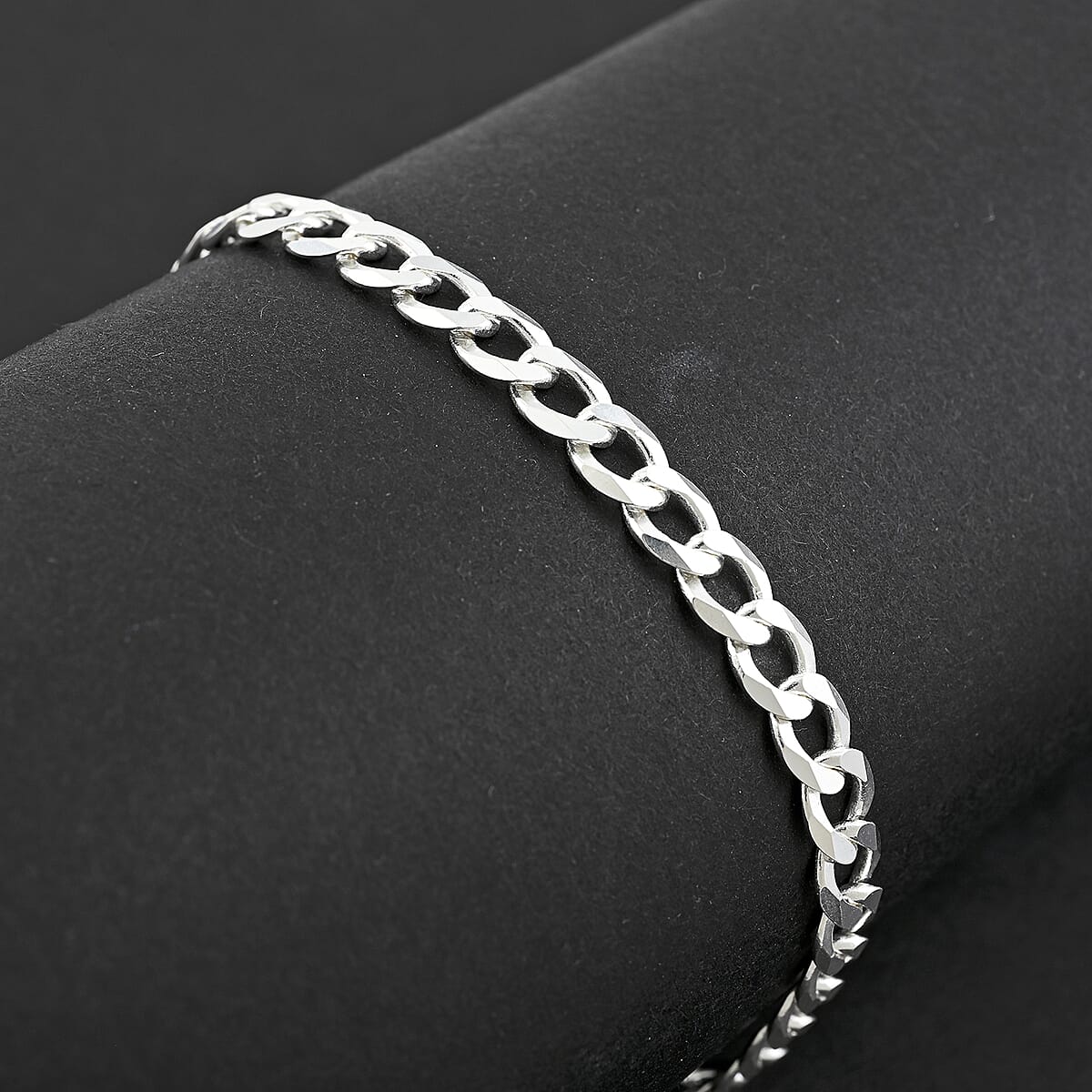 Made In Italian Flat Cuban Chain Bracelet in Sterling Silver (7.00 In) 5.6 Grams image number 1