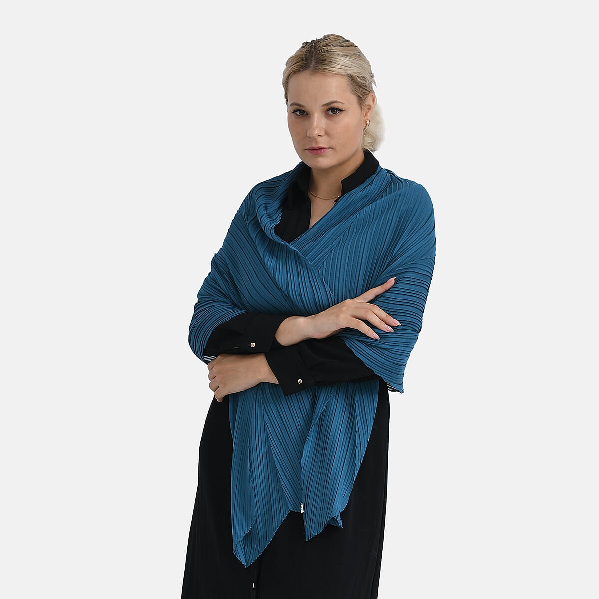Tamsy Blue Terahertz 75ctw Pleated Polyester Scarf image number 1