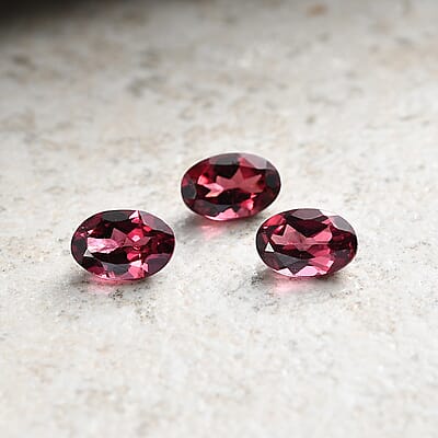 AA Orissa Rose Garnet Set of 3 (Ovl 6x4 mm) 1.63 ctw Loose Gemstone