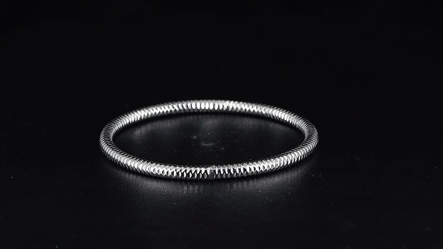 Pebble-cut Bangle Bracelet in Stainless Steel (8.0 In)