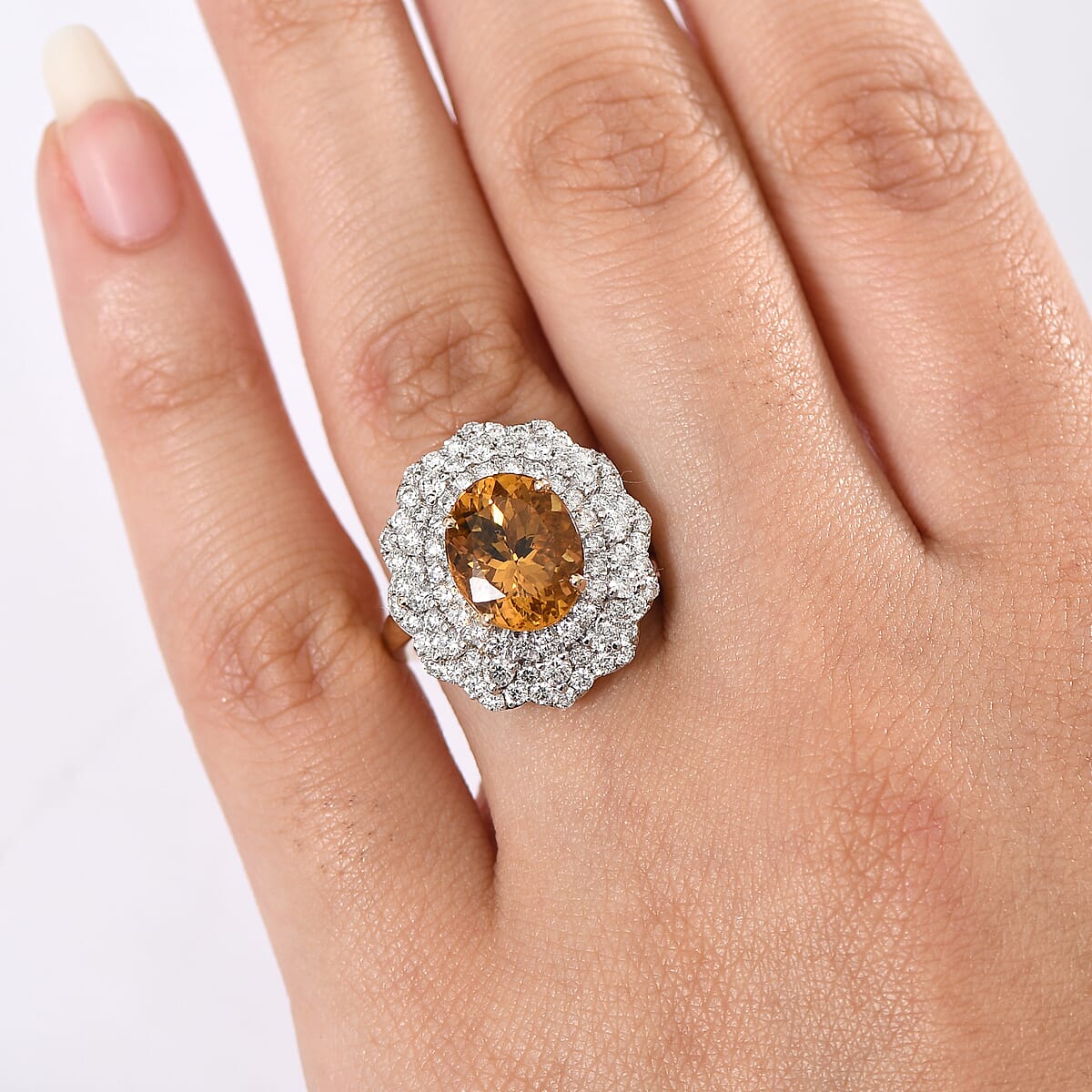 Certified & Appraised AAA Brazilian Heliodor and Luxuriant Lab Grown Diamond G-H SI 4.65 ctw Ring in 10K Yellow Gold (Size 9.0) image number 2