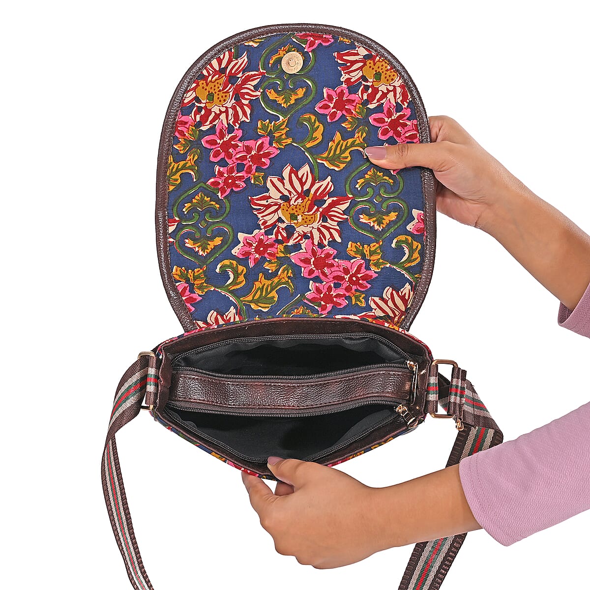 Tamsy Royal Blue Eye Catching Floral Print Cotton Sling Bag with Magnetic Flap Clouser image number 6