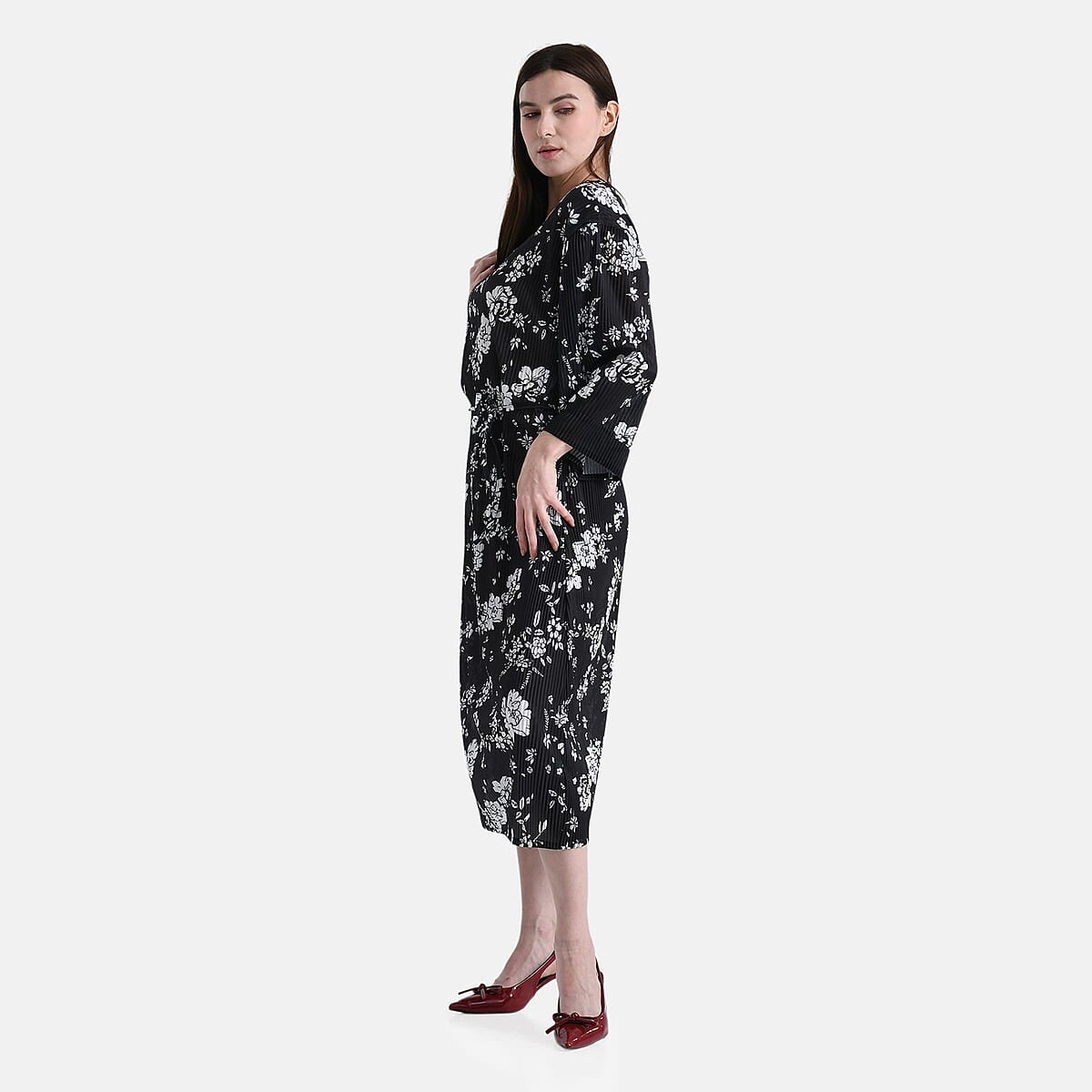Tamsy Black Pleated 3/4 Sleeve Midi Dress with Waist Tie Belt - One Size Fits Most image number 3