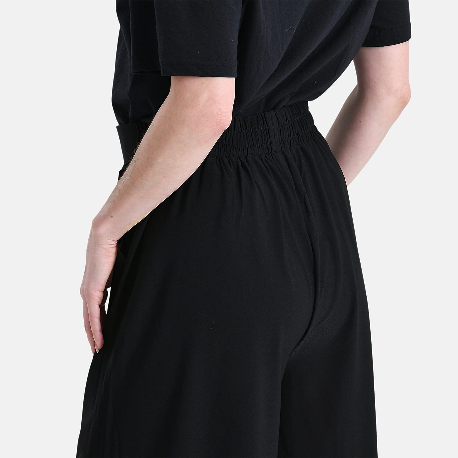 TAMSY Solid Black Printed Wide Leg Capri Pant with Pockets - S/M