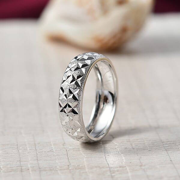 D'Joy Diamond-cut Band Ring in Platinum Over Sterling Silver (Size 10.0) 3.15 Grams