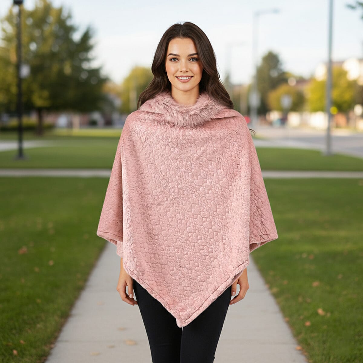 TAMSY Pink Jacquard Poncho with Fur Collar &ndash; One Size Fits Most image number 1