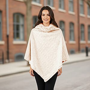 TAMSY White Jacquard Poncho with Fur Collar &ndash; One Size Fits Most