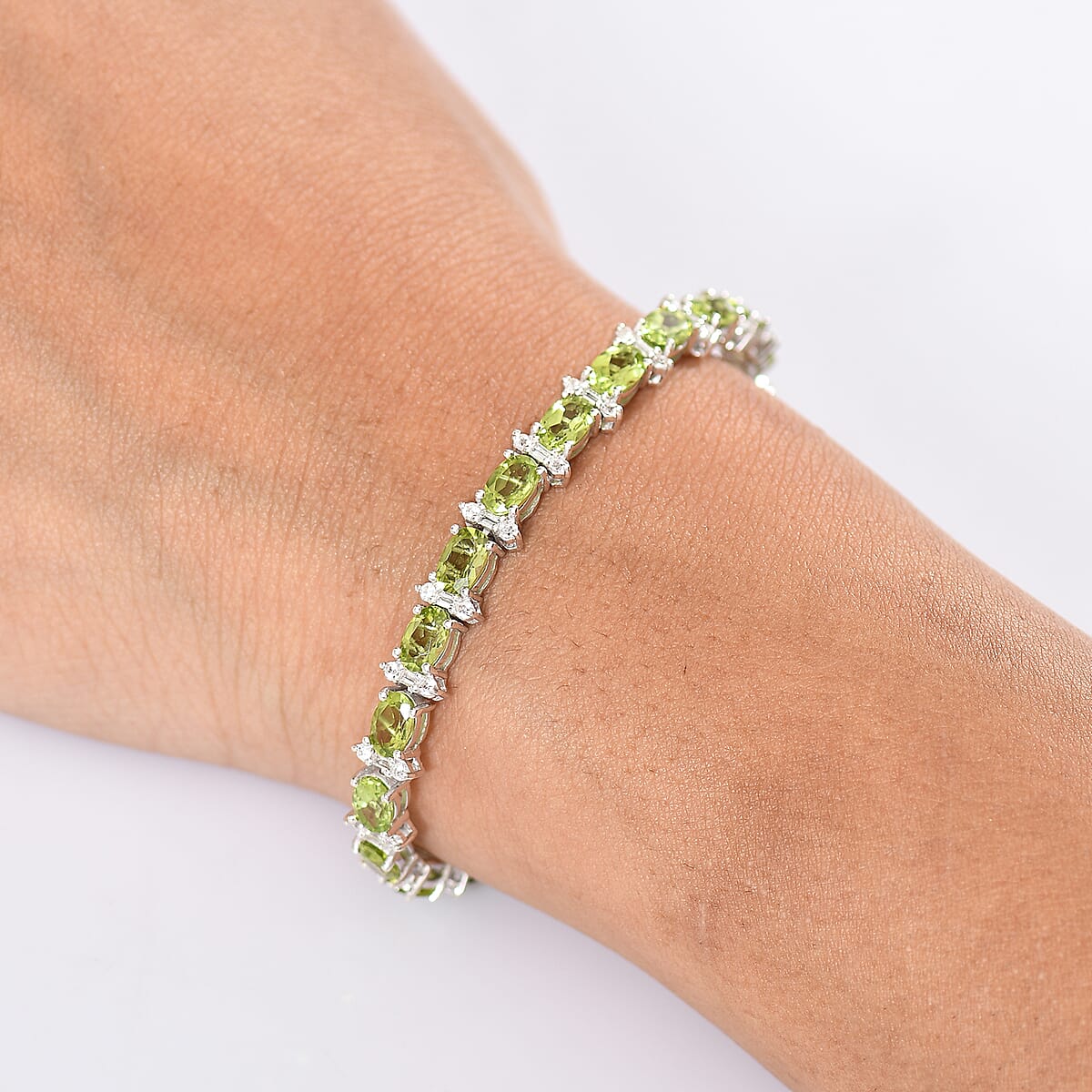 GP Royal Art Deco Collection Peridot and Multi Gemstone 13.10 ctw Wanda Bracelet in Rhodium Over Sterling Silver (7.25 In) image number 2