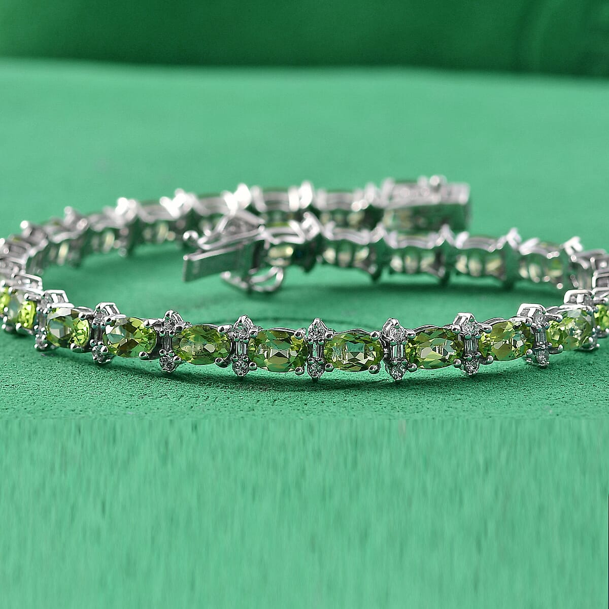GP Royal Art Deco Collection Peridot and Multi Gemstone 14.20 ctw Wanda Bracelet in Rhodium Over Sterling Silver (8.00 In) image number 1