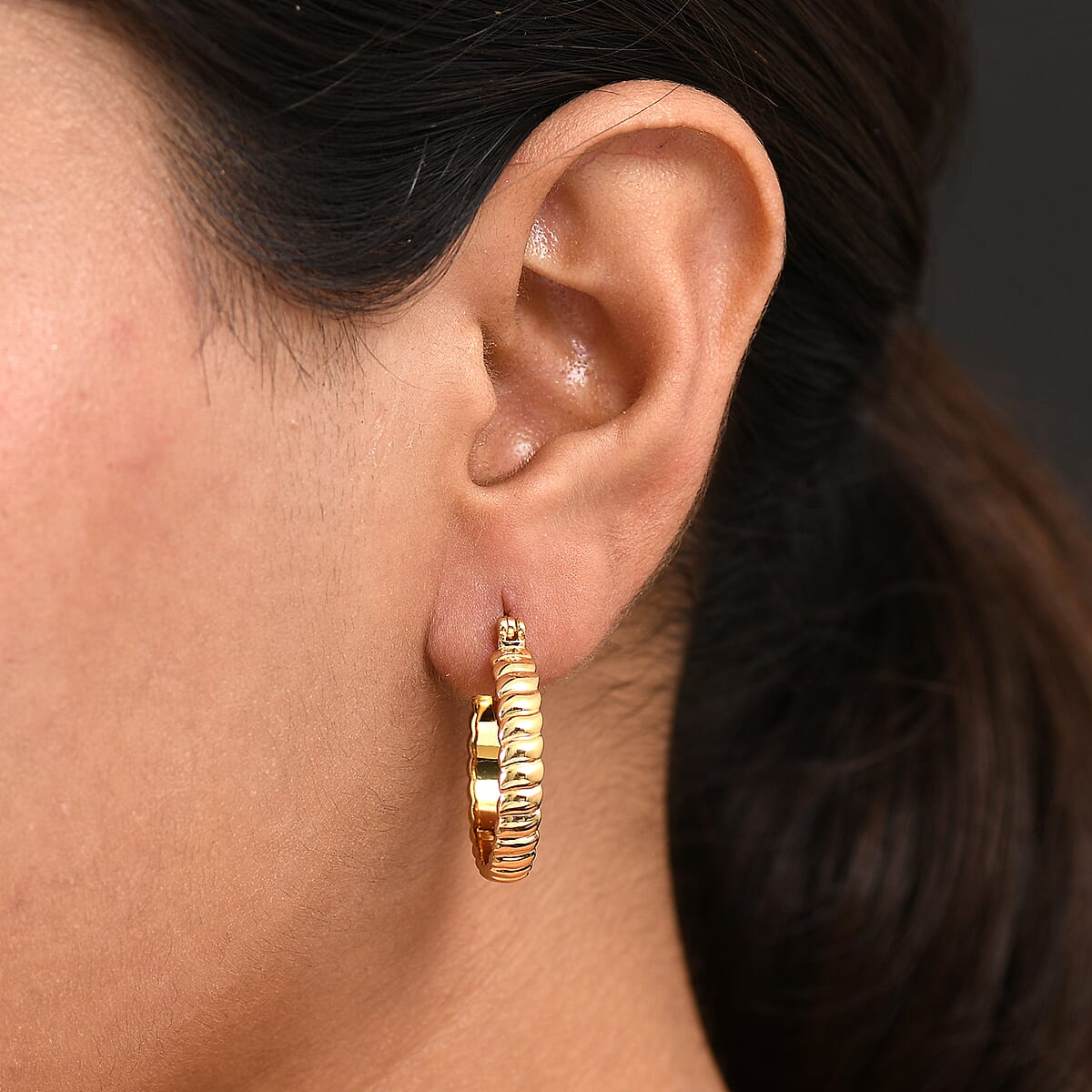 EverTrue Bronzella Collection Wave Link Hoop Earrings in 18K YG Plated Bronze image number 2