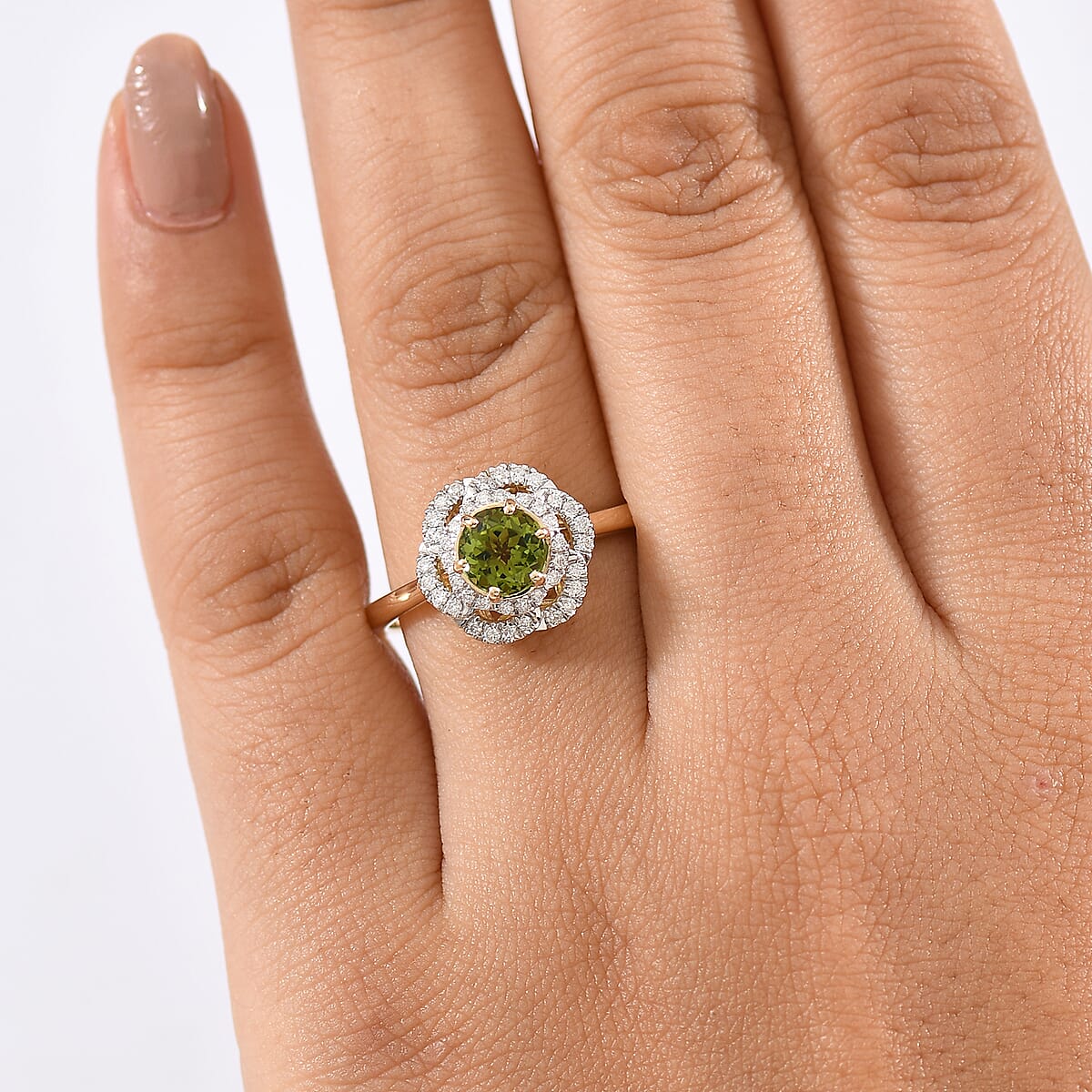 Certified & Appraised Luxoro AAA Sapo Tourmaline and I2 Diamond 1.46 ctw Ring in 10K Yellow Gold (Size 10.0) image number 2