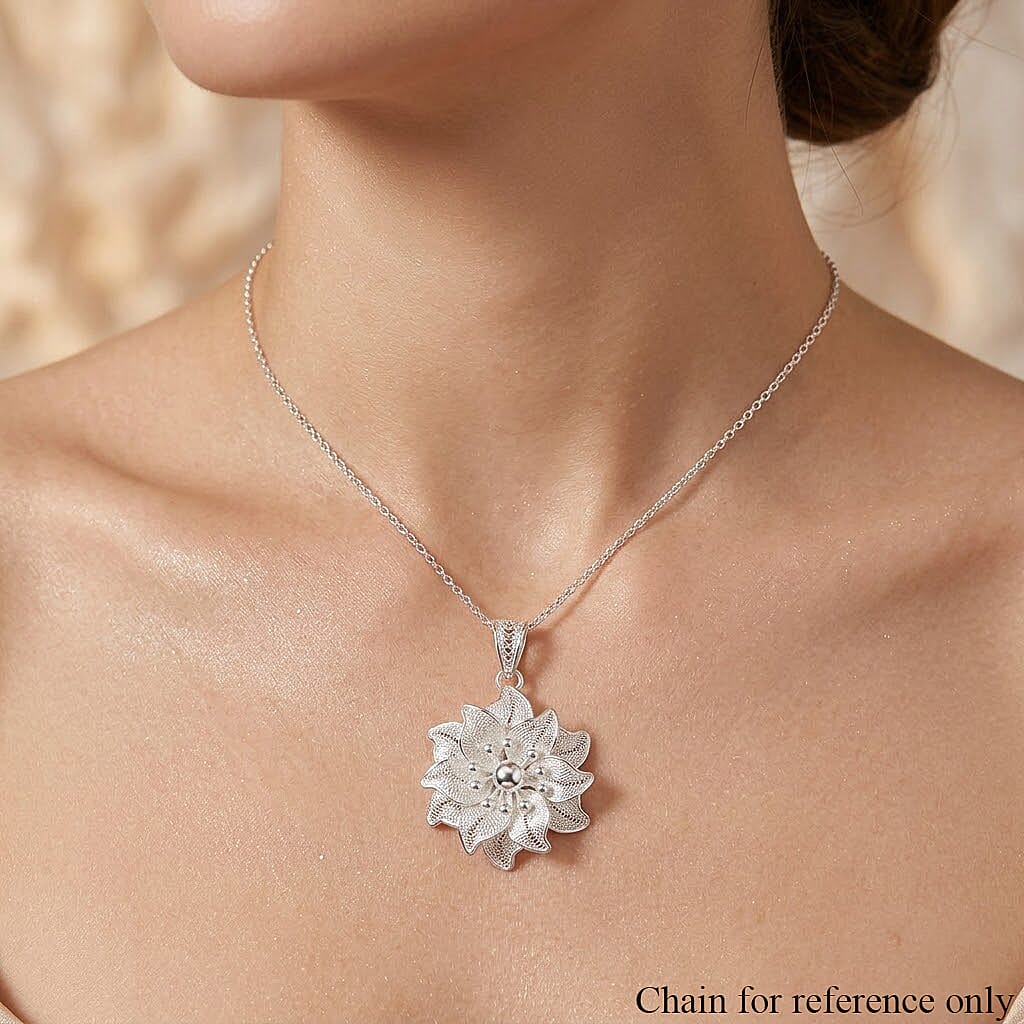 Sterling Silver Pendant 3.5 Grams