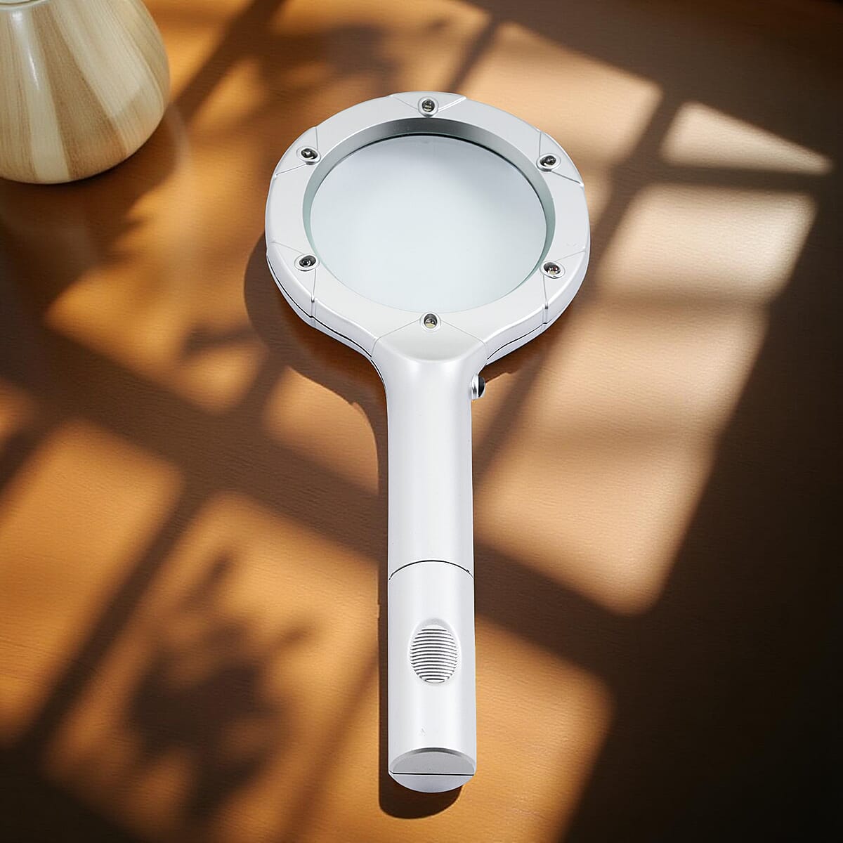Closeout ILLUMINE 6 LED Hand Held Magnifier image number 1