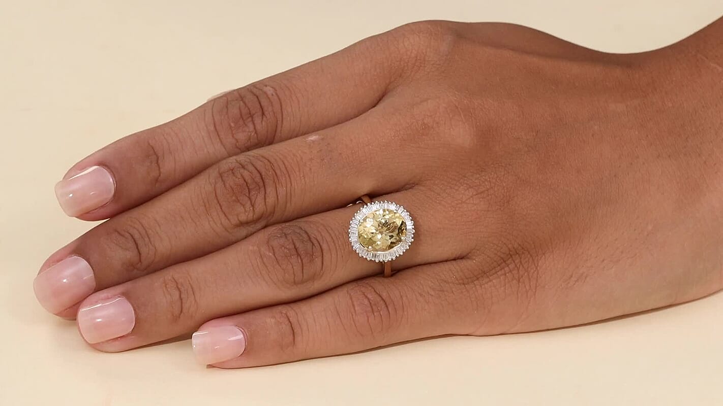 Luxoro Premium Brazilian Heliodor and G-H I2 Diamond 4.40 ctw Golden Crownlight Ring in 10K Yellow Gold (Size 7.0)