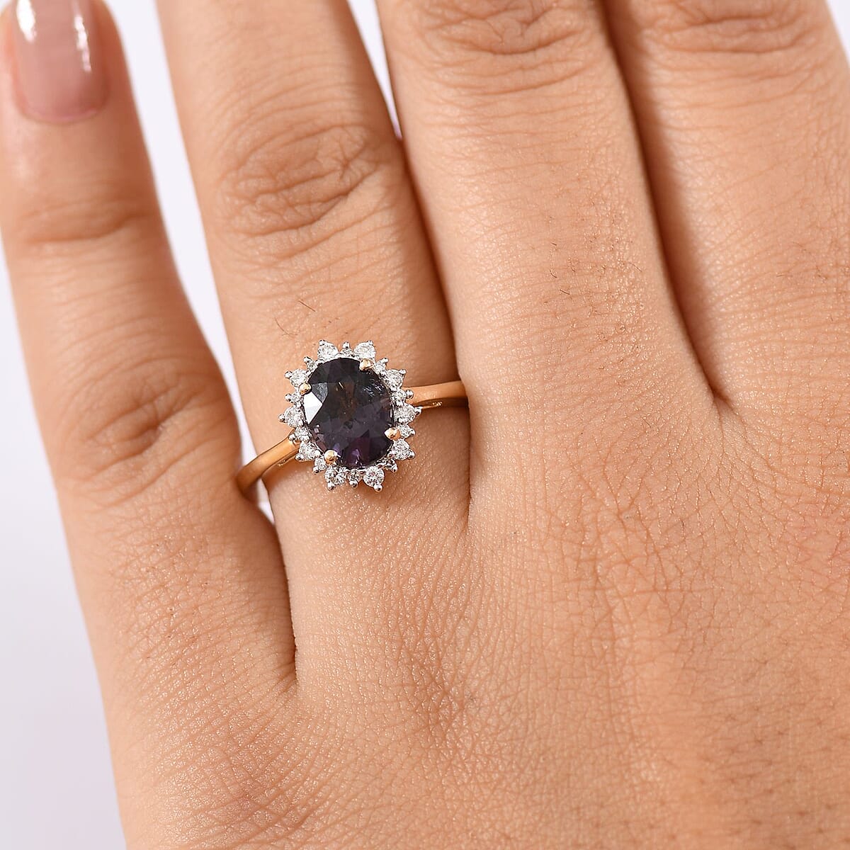 Luxoro AAA Royal Lavender Spinel and G-H I2 Diamond 2.30 ctw Violet Majesty Ring in 10K Yellow Gold (Size 7.0) image number 2