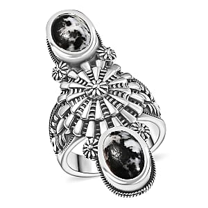 D'Joy Artisan Crafted White Buffalo 4.85 ctw Ring in Sterling Silver (Size 11.0)